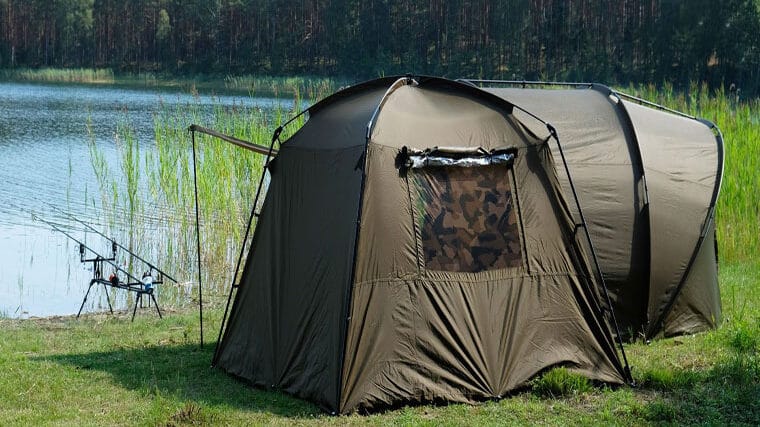 Як вибрати намет для риболовлі