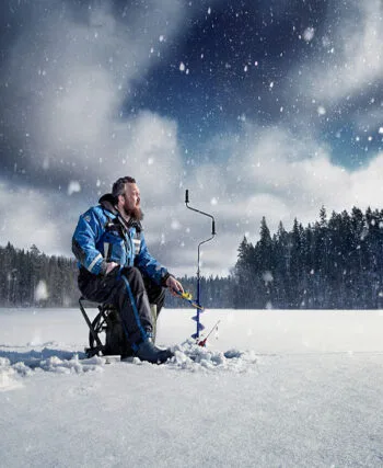 Зимова риболовля-2024: коли стане крига, на що клює, як вибрати місце