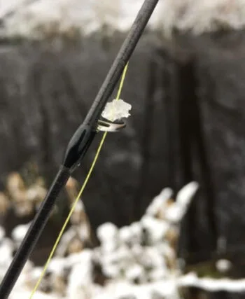 Як захистити волосінь від обмерзання: ТОП-4 перевірених засобів