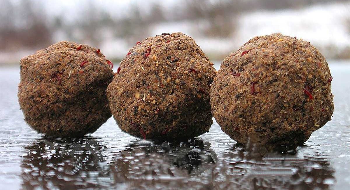 Зимове підгодовування на ляща