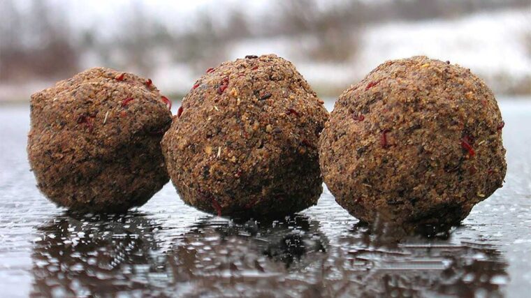 Зимове підгодовування на ляща