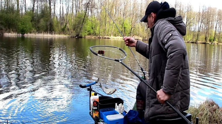 Фідерна ловля навесні: як вибрати точку на річці