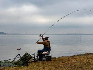 Як визначити дистанцію лову на фідер навесні?
