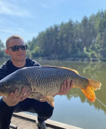 Риболовля в Києві 2025: гід по найкращих платних і безкоштовних водоймах