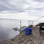 Спиннинговый мормышинг набирает популярность как метод борьбы с летним бесклевьем