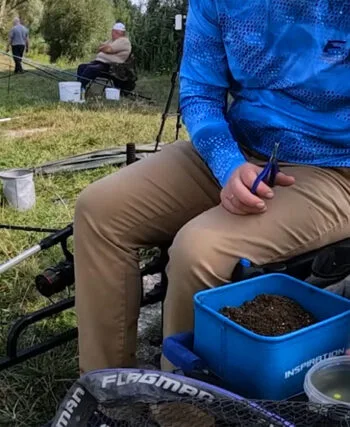 Експерт радить рибалкам змінювати прикормку для коропа наприкінці серпня