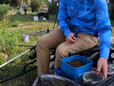 Експерт радить рибалкам змінювати прикормку для коропа наприкінці серпня