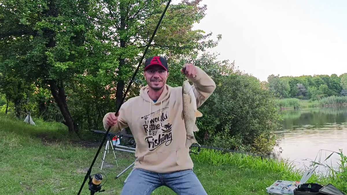 Карпова риболовля літо відео