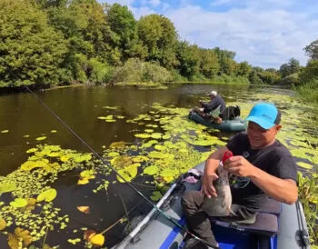 Рибалка зловив мішок ляща за 3 години на поплавкову вудку