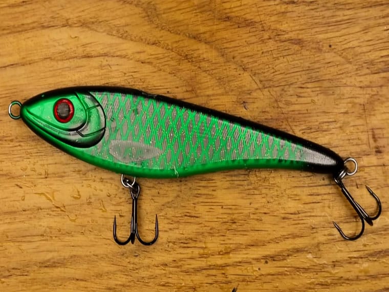 Как сделать универсальный воблер своими руками - лайфхак со шприцем