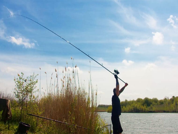 Сверхдальний заброс фидера: секреты шок-лидера