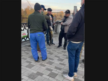 На Дніпрі витягнули великого судака: відео викликало суперечки в мережі