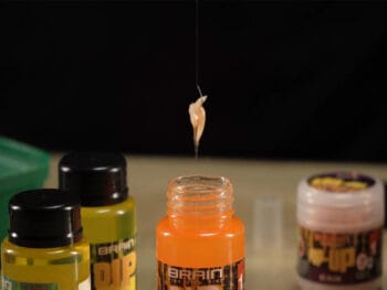 Як використовувати дипи при лові фідером у листопаді?