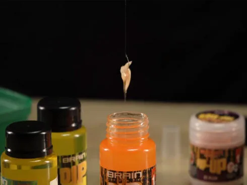 Як використовувати дипи при лові фідером у листопаді?