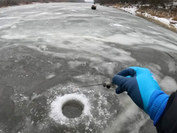 Как выбрать место для лунки на льду — практические ориентиры и ошибки новичков?