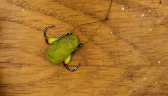 Навіщо обклеювати Балду шерстю - зимова рибальська хитрість