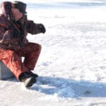 Опасный первый лед и активный судак на Киевском водохранилище