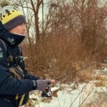 Жирне відкриття 2026 – карась вийшов на першу кригу і бере на черв’яка