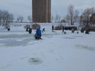 Морози не врятували лід у Києві: чому вихід на затоках став небезпечнішим