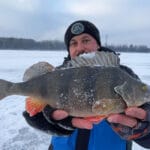 Почему ваша активная игра мормышкой только пугает рыбу?