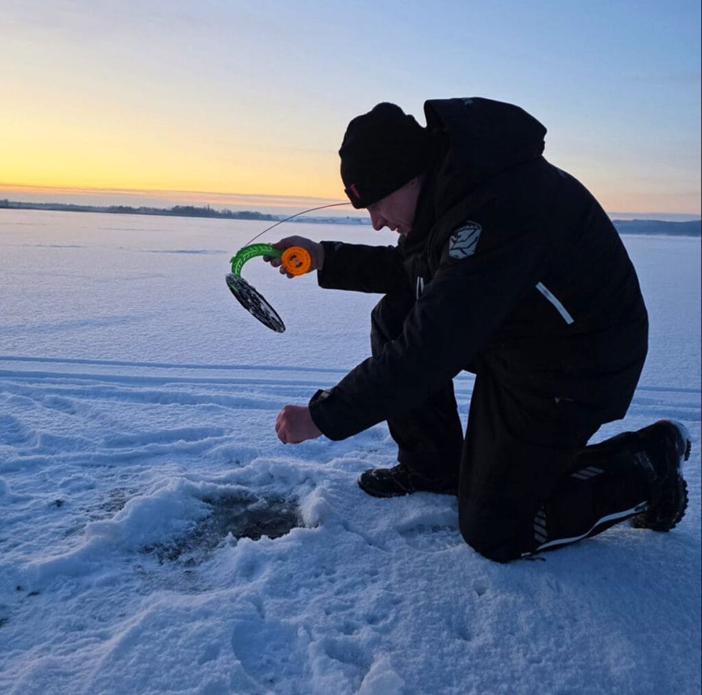 Зимняя рыбалка на Днепре