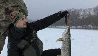 Зимняя щука на Десне в январе: трофей 4 кг, живец и ловля на течении