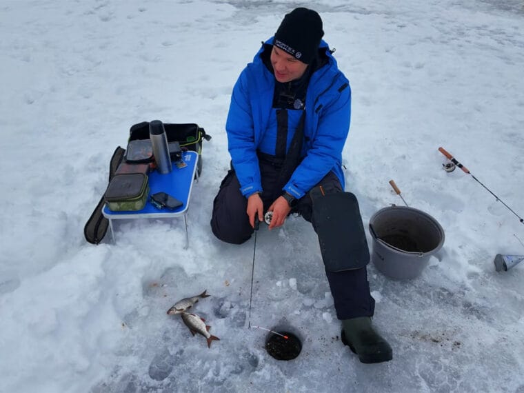 Ловля плітки на Дніпрі: тактика і прикормка для вечірнього клювання