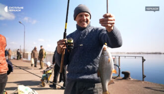 Риболовля у Черкасах: на Дніпрі розпочався весняний хід плітки