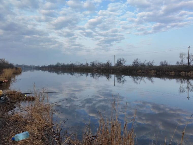 Електровудки, сітки та пастки: за які способи риболовлі в Україні штрафують у 2026 році