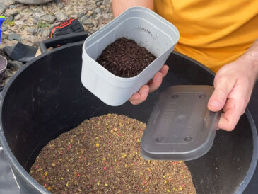 Чому прикормка не працює: п'ять найпопулярніших помилок, що відлякують рибу на водоймі