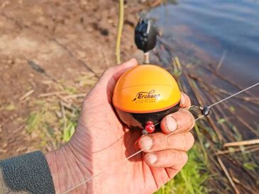 Можно ли использовать эхолот при ловле с берега в период нерестового запрета 2026?