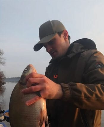 Календар риболовлі Україна травень 2026: прогноз клювання