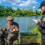 Поиск перспективных мест для ловли леща на реке летом