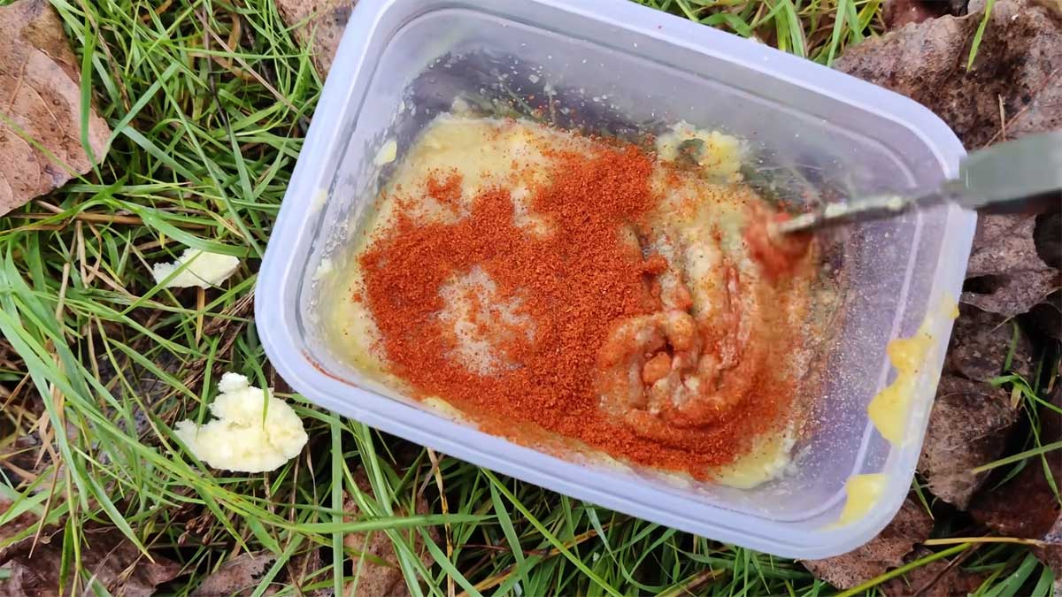 Вловисте тісто для карася та коропа в холодній воді: перевірений осінній рецепт